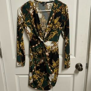 Long sleeve pattern mini dress